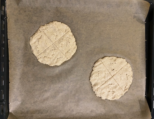 Teeleivät pellillä